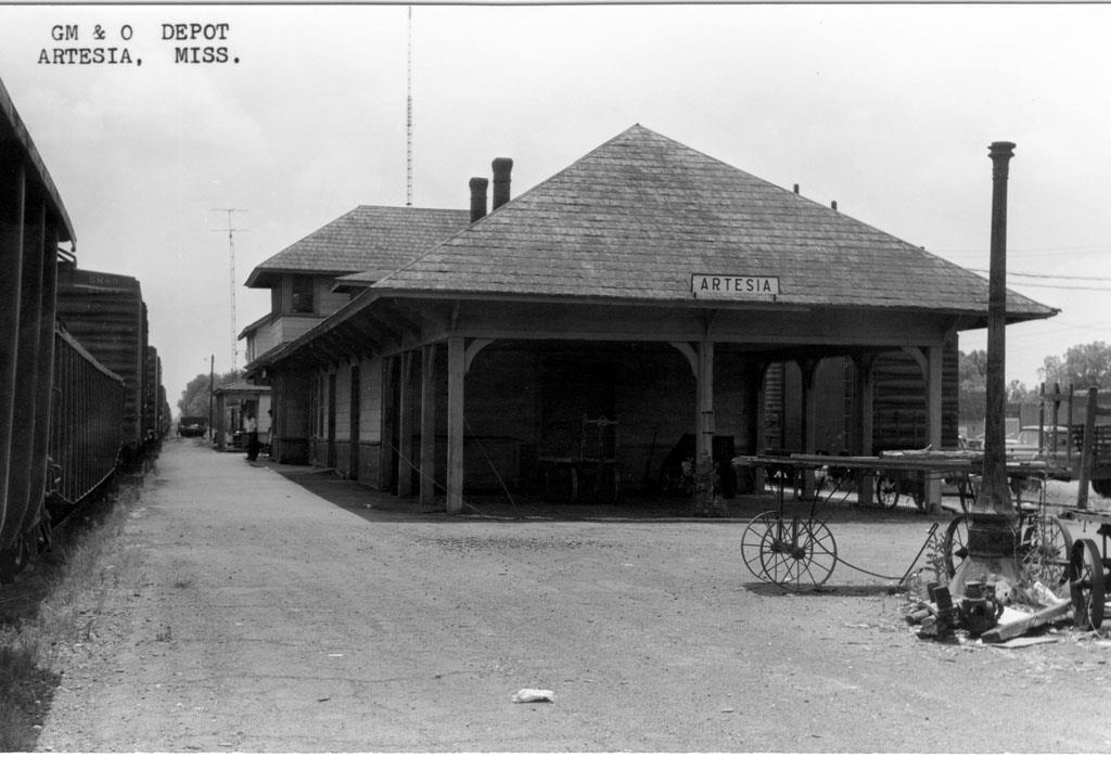 Railroad Stations, Towers, etc in Mississippi