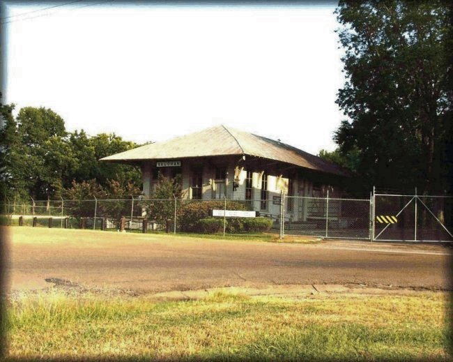 Vaughan MS Railfan Guide