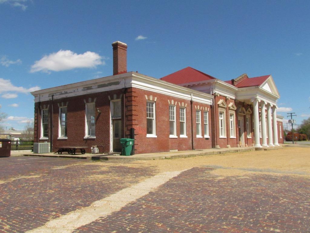 Petersburg VA North Railfan Guide